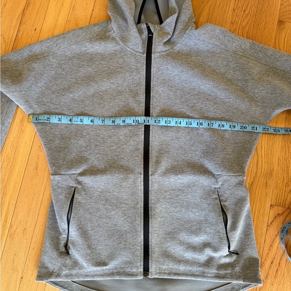 Athleta Gray and Black Hoodie sweatshirt jacket size S - Picture 5 of 7